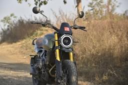 Moto Morini Seiemmezzo Front View