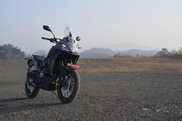 Moto Morini X Cape Front Right Three Quarter