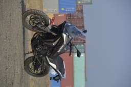 Moto Morini X Cape Front Right Three Quarter