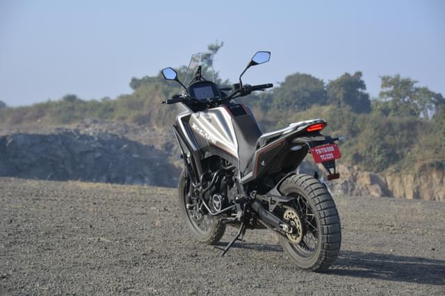 Rear View Image - 25448