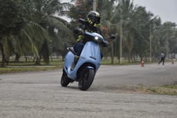 Ola Electric S1 Pro Front Left Three Quarter