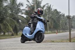 Ola Electric S1 Pro Front Left Three Quarter