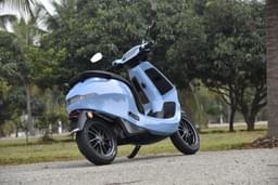 Ola Electric S1 Pro Front Right Three Quarter