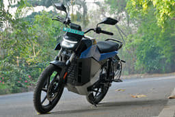 Ola Electric Roadster Xplus Front Right Three Quarter