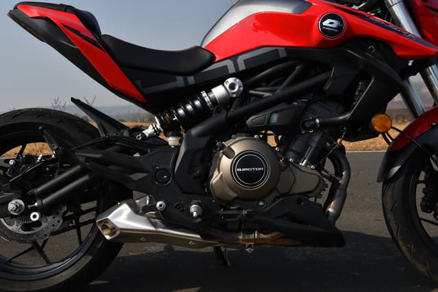 Exhaust Pipes Image - 25534