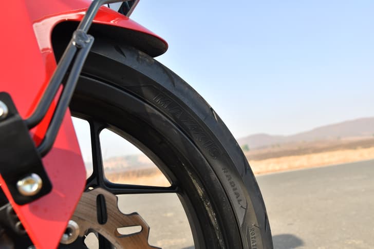 Qj Motor Srk 400 Color Red