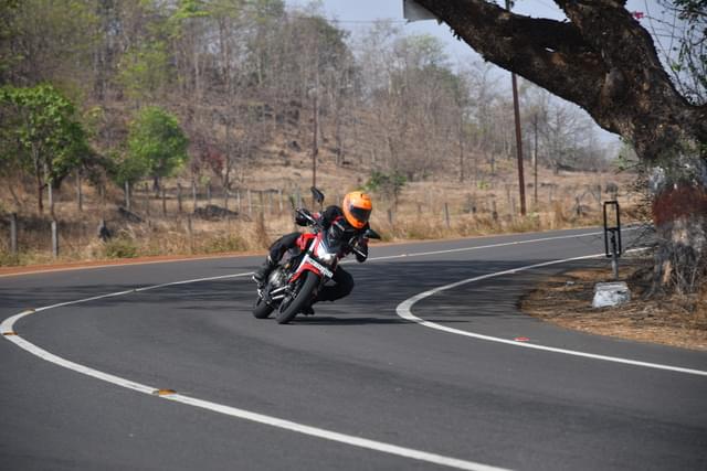 Front Left Three Quarter Image - 25632