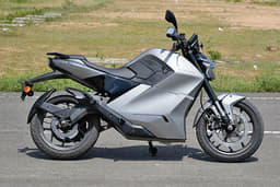 Raptee.hv T30 Front Left Three Quarter