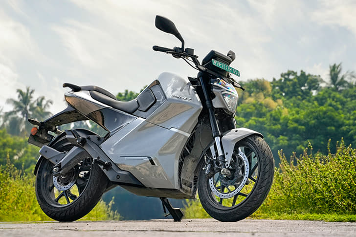 Raptee.hv T30 Front Left Three Quarter