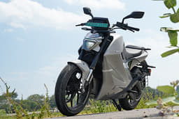 Raptee.hv T30 Front Left Three Quarter