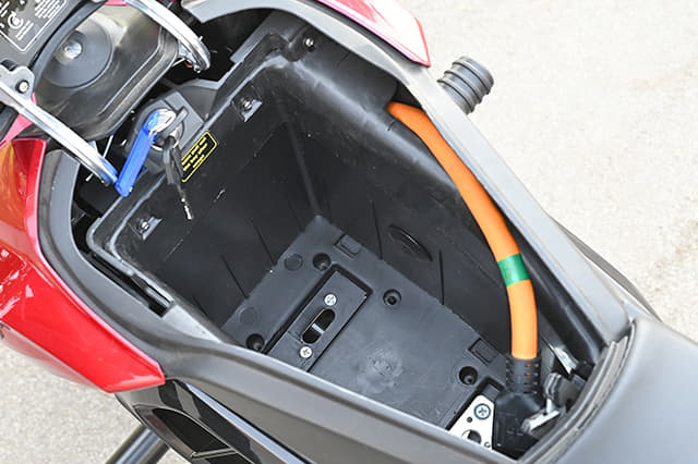 Underseat Storage Light Image - 31315