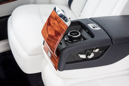 Rolls-Royce Phantom Armrest Rolls-Royce Phantom Armrest