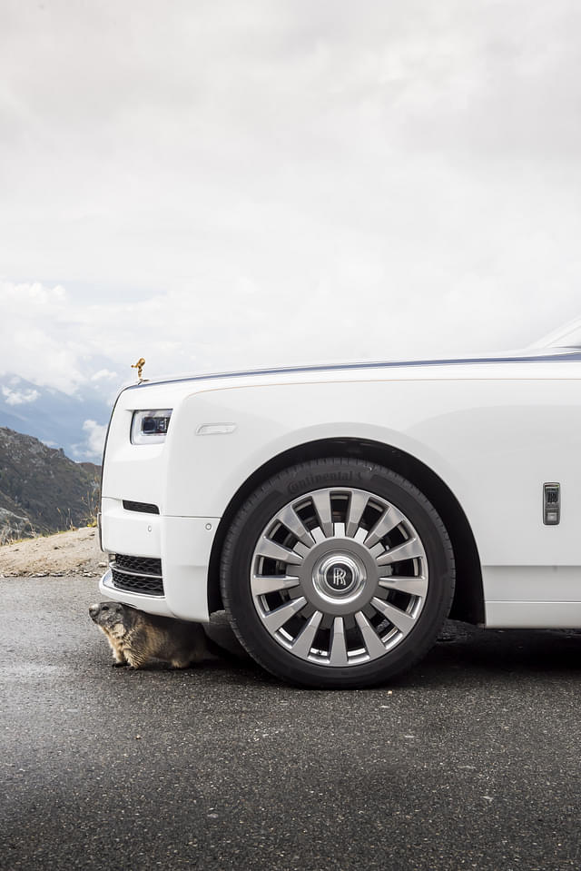 Alloy Wheels Image - 3916