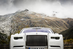 Rolls Royce Phantom Front View