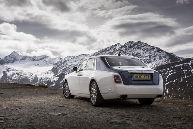 Rear View Image - 3922