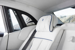 Rolls-Royce Phantom Second Row Seats Rolls-Royce Phantom Second Row Seats