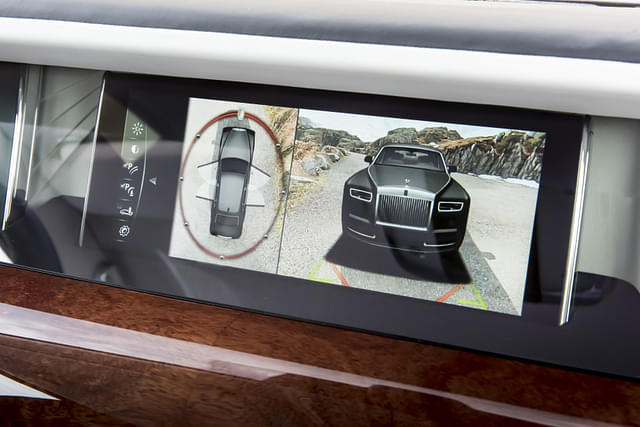 Infotainment System Image - 3976