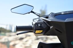 Simple Energy One Color Black