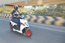 Simple Energy Simple One Front Left Three Quarter