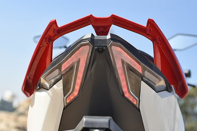 Tail Lamps Image - 31245