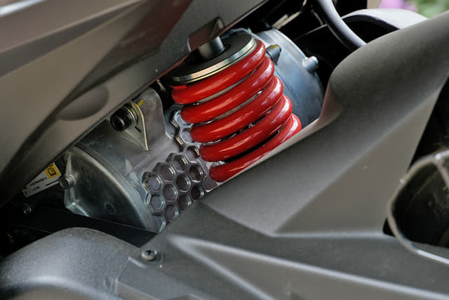 Color Red, Black, Silver