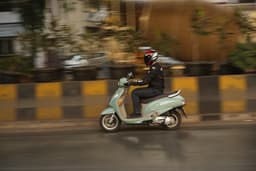 Suzuki Access Front Right Three Quarter