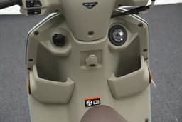 Suzuki Access Closed Fuel Lid
