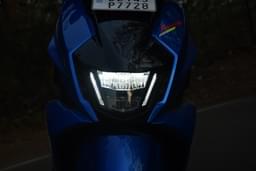 Suzuki Avenis Front View