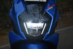 Suzuki Avenis Front View
