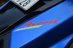 Suzuki Avenis Color Blue