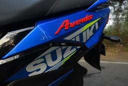 Suzuki Avenis Color Blue