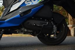 Suzuki Avenis Color Blue