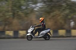 Suzuki Burgman Street 125 Front Right Three Quarter