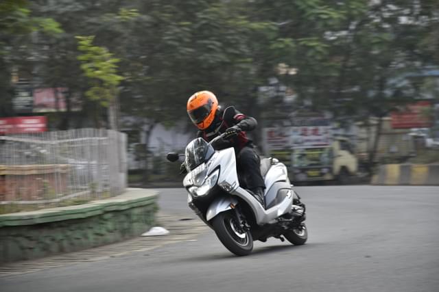 Front Left Three Quarter Image - 27630