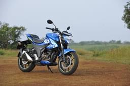 Suzuki Gixxer 250 Front Left Three Quarter