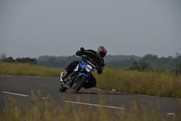 Suzuki Gixxer 250 Front Left Three Quarter