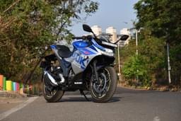Suzuki Gixxer Sf 250 Front Right Three Quarter
