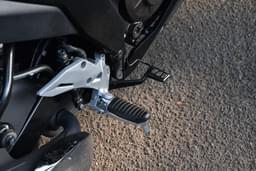 Suzuki Gixxer Sf 250 Color Black, Silver