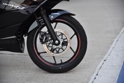 Suzuki Gixxer Sf Color Black