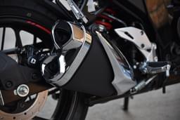 Suzuki Gixxer Sf Color Black, Chrome
