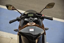 Suzuki Gixxer Sf Closed Fuel Lid