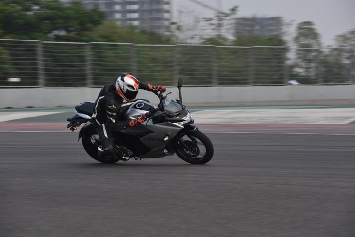 Suzuki Gixxer Sf Front Left Three Quarter