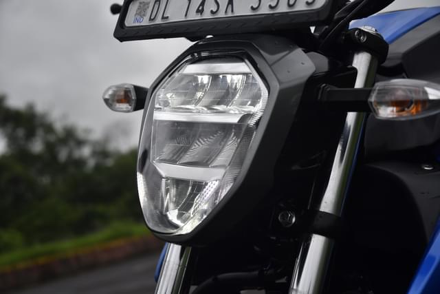 Headlight Image - 27652