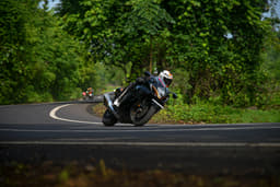 Suzuki Hayabusa Front Left Three Quarter
