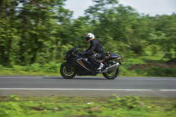 Suzuki Hayabusa Color Black