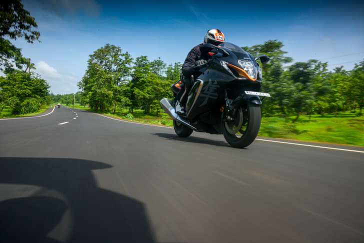 Suzuki Hayabusa Front Right Three Quarter