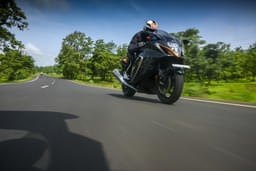 Suzuki Hayabusa Front Right Three Quarter