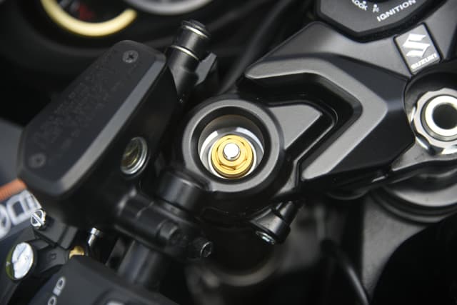 Engine Shot Right Image - 27798