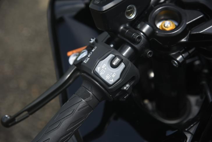 Suzuki Hayabusa Color Black