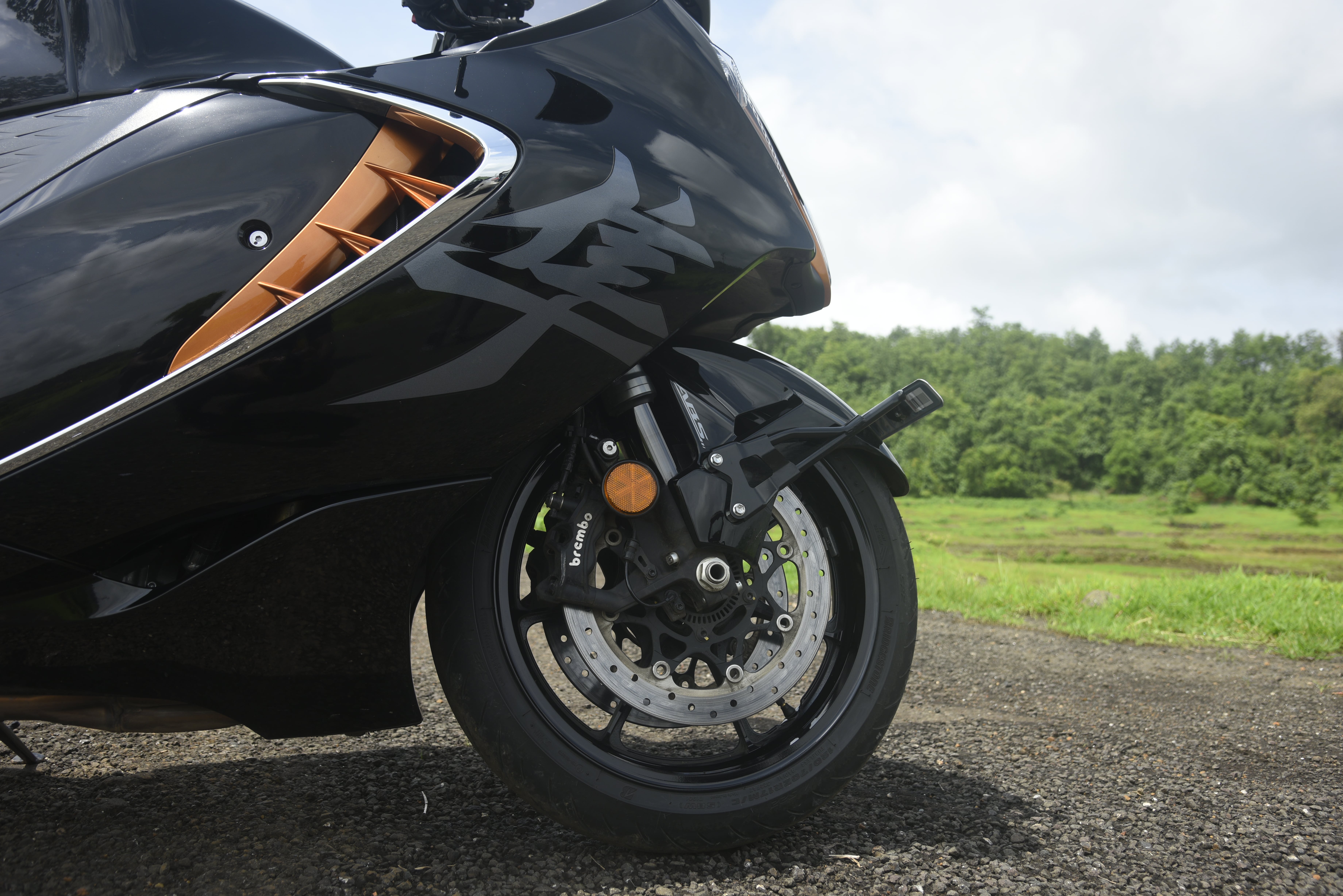 Suzuki Hayabusa Front Wheels Image – Hayabusa Photos in India